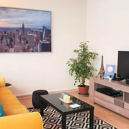 Le New Town - Balcony - City Center